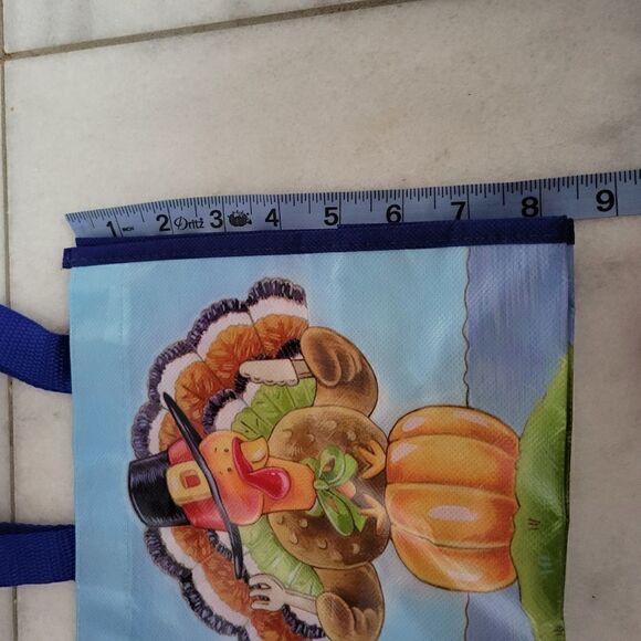 Lock and Lock Reusable Gift Bags, set of 3. NEW - Picture 5 of 8